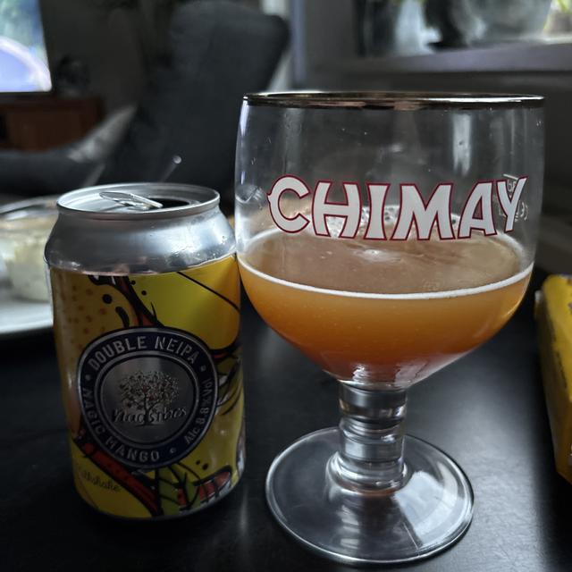 Een foto van Bren de Ruiter (Bren1) met een Double Neipa Milkshake - Magic Mango