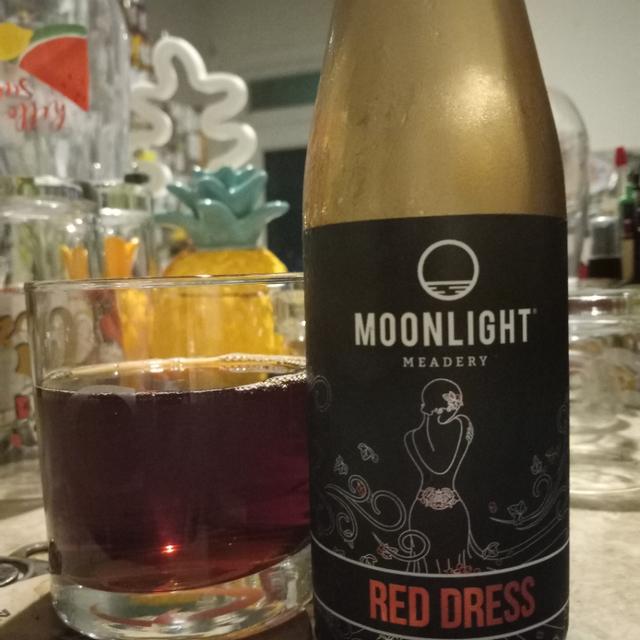 Red Dress - Moonlight Meadery - Untappd Red Dress - Moonlight Meadery - Untappd