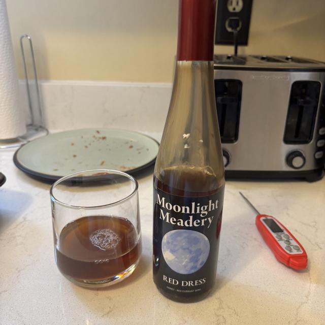 Red Dress - Moonlight Meadery - Untappd Red Dress - Moonlight Meadery - Untappd