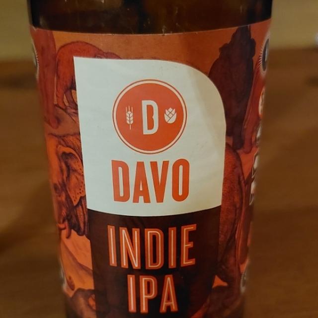 Een foto van Marc Raats (Mahinily) met een Indie IPA