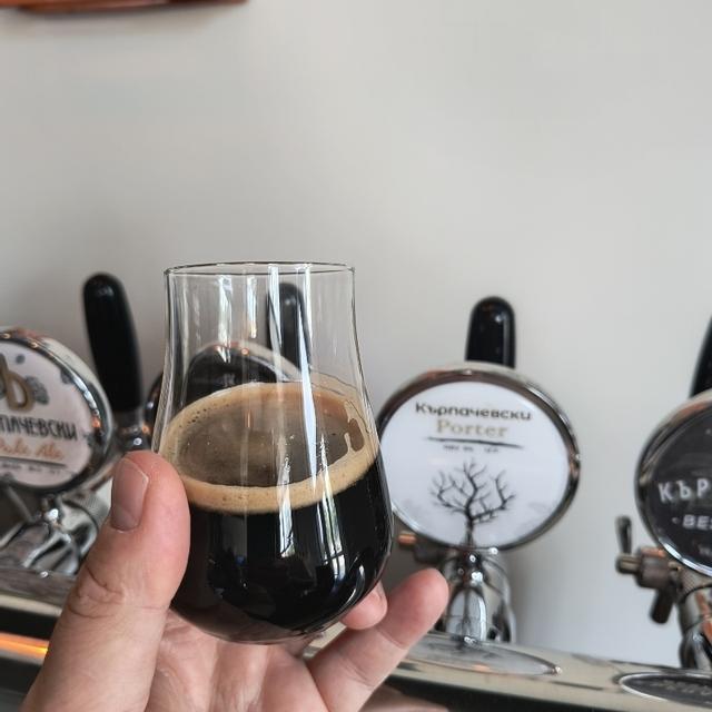 Photo (c) birenoshkembe