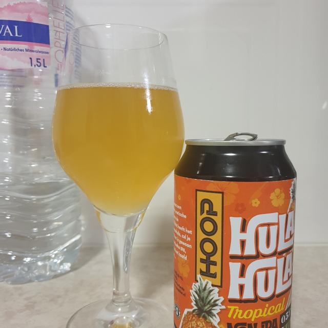 Een foto van Beers2like (Beers2like) met een Hula Hula