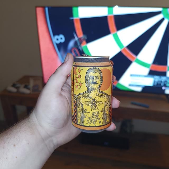 Een foto van Joey Geurts (JoeyGeurts) met een BijenBlond