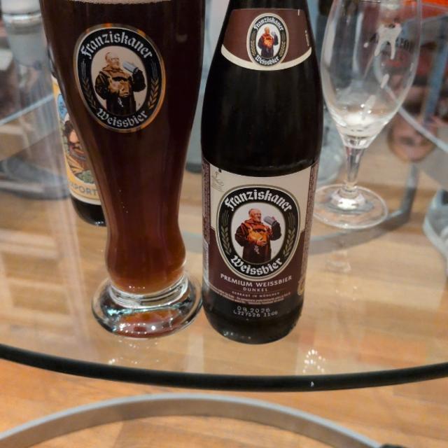 Een foto van SimonHu (SimonHu) met een Franziskaner Premium Weissbier Dunkel
