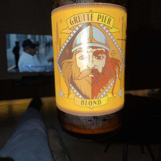 Een foto van Yorik Giesbers (Yorik_G) met een Grutte Pier Blond