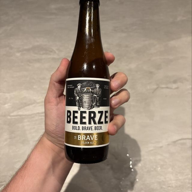 Een foto van Jurre Ten Thije ook genoemd Boonkkamp (Jurretenthije) bij de brouwerij Beerze