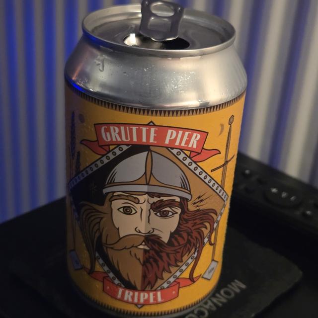 Een foto van Steve Harvey (steve_harvey_9107) met een Grutte Pier Tripel