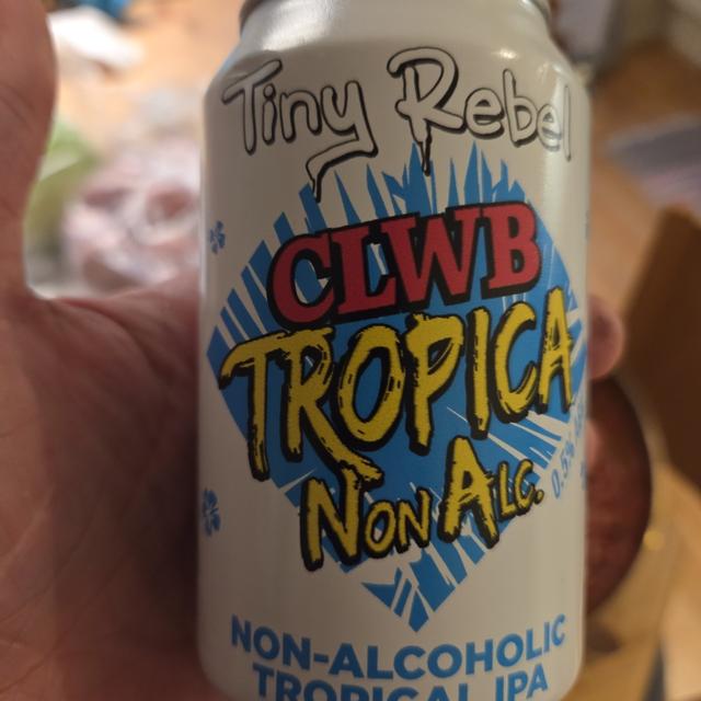 Een foto van N8nebel (N8nebel) met een Clwb Tropica Non Alc.