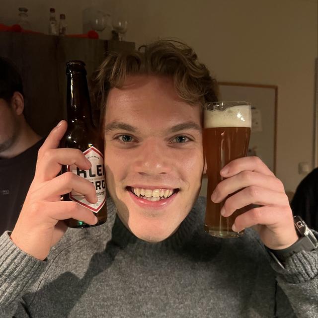 Een foto van Maaike Kruijer (maaike_kruijer) met een Dubbelblond
