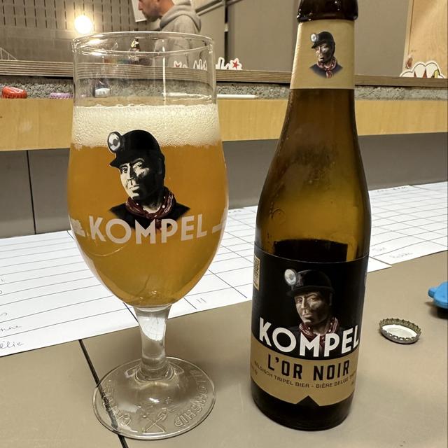 Een foto van Jens Ginis (GiniTonic) bij de brouwerij Brouwerij Kompel