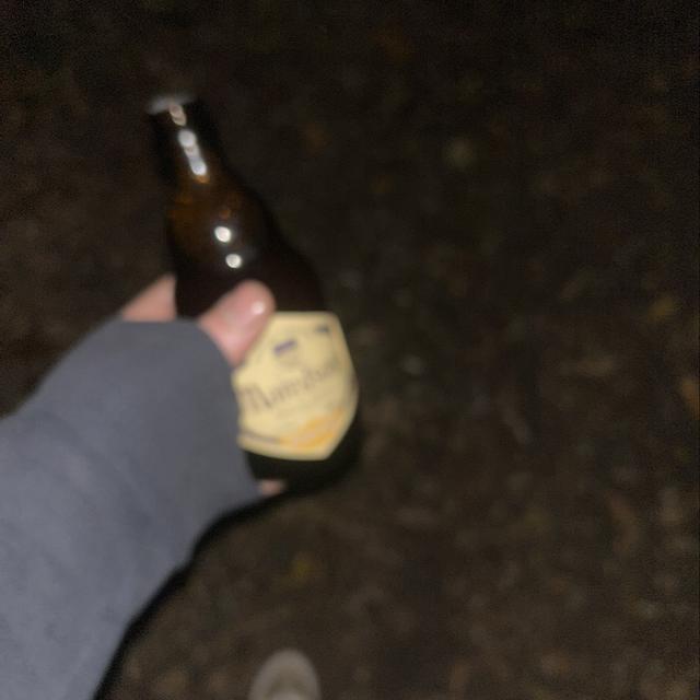 Een foto van Muttekikveelbierdrinke (Muttekikveelbierdrinke) bij de brouwerij Abbaye de Maredsous