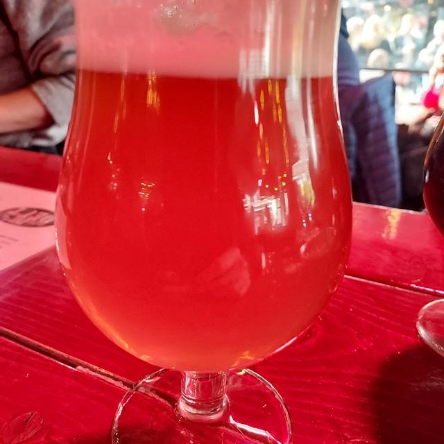 Een foto van Marjolijn Scherpenborg (mscherpenborg) bij de brouwerij Bruut Bier