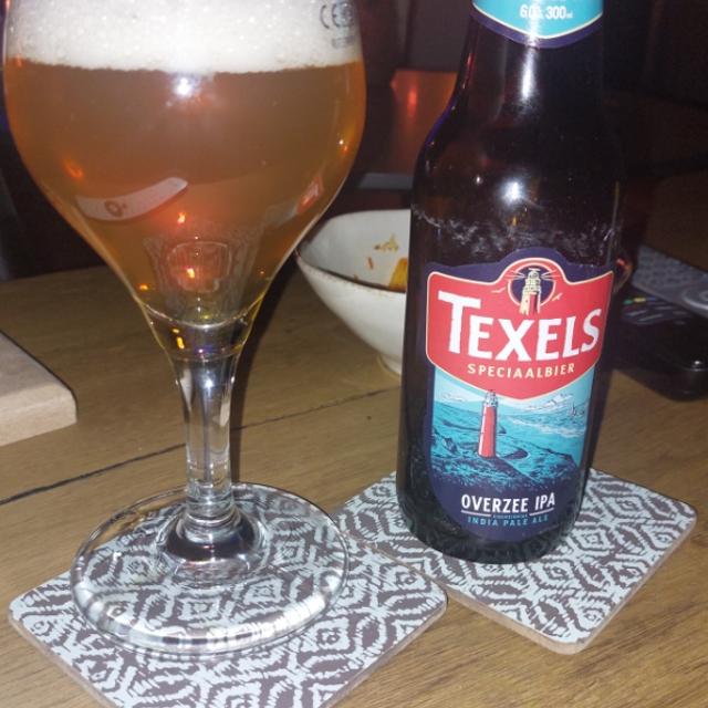 Een foto van Esther Veldman (Esther294) met een Overzee IPA