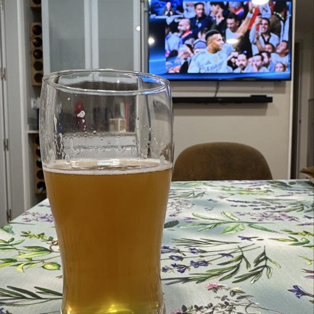 Een foto van antontortosa  (antontortosa) met een Punk IPA