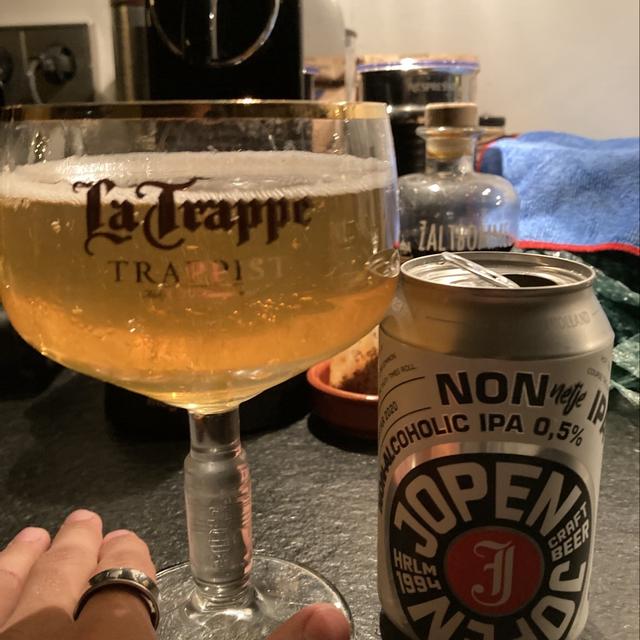 Een foto van Arano De Keijzer (Aranoo) met een Non(netje) IPA