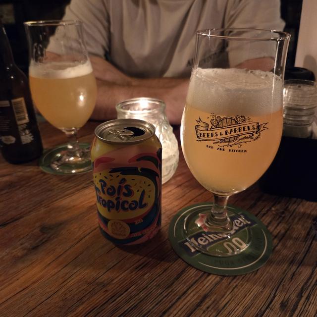 País Tropical, gefotografeerd door Sara