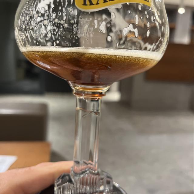 Kasteel Donker, gefotografeerd door Balint